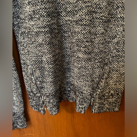 Knit long sleeve women’s pullover - Picture 6 of 6